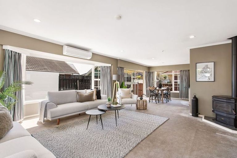 Photo of property in 33 Church Lane, Merivale, Christchurch, 8014