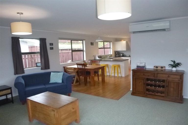 Photo of property in 86 Field Street, Silverstream, Upper Hutt, 5019