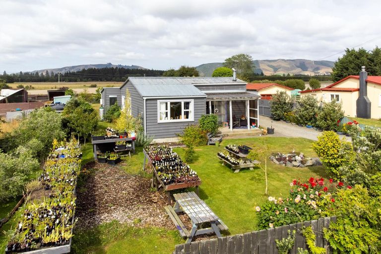 Photo of property in 12 James Street, Waimate, 7980