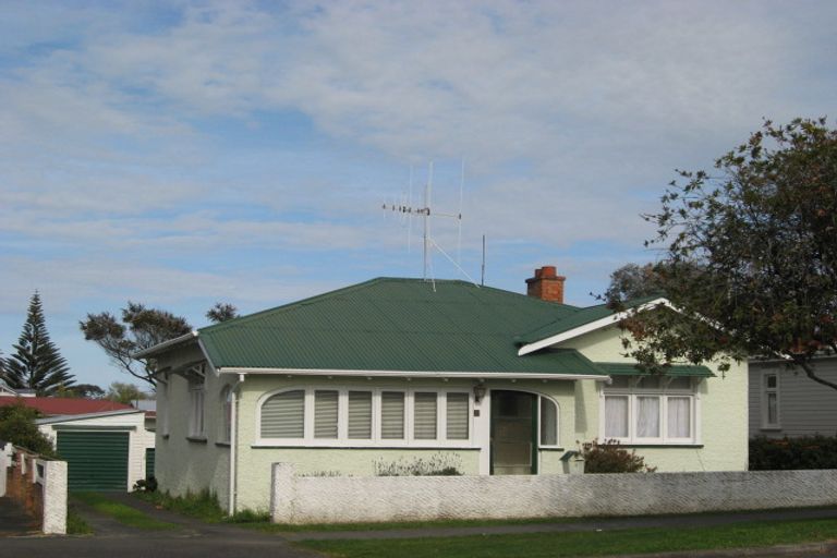 Photo of property in 1 Watkin Street, Tawhero, Whanganui, 4501