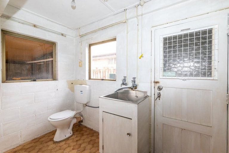 Photo of property in 386 King Edward Street, South Dunedin, Dunedin, 9012