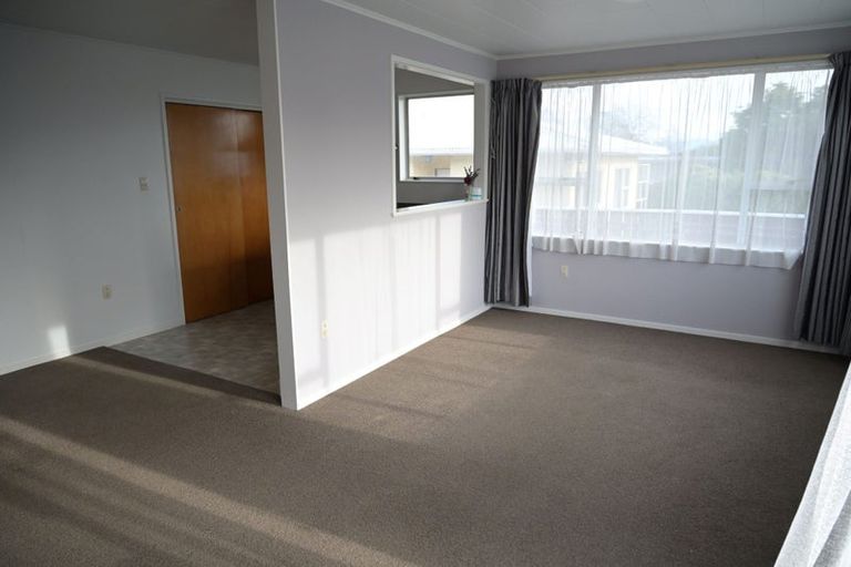 Photo of property in 1/5 Lichfield Street, Stoke, Nelson, 7011
