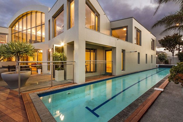 Photo of property in 39 Kitchener Road, Takapuna, Auckland, 0620