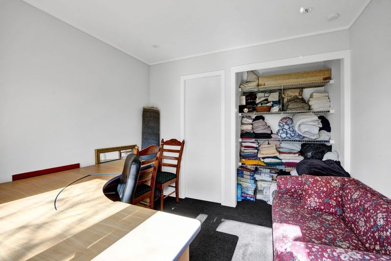 Photo of property in 6 Kamahi Avenue, Hawera, 4610