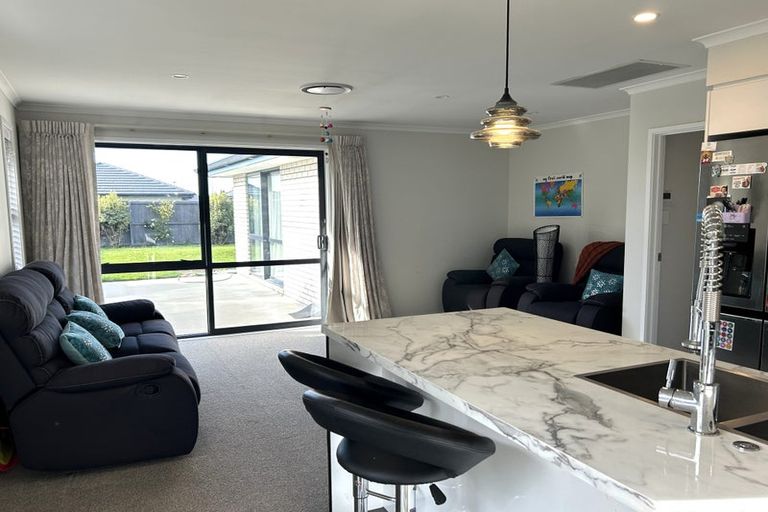 Photo of property in 71 Longcot Drive, Rolleston, 7615