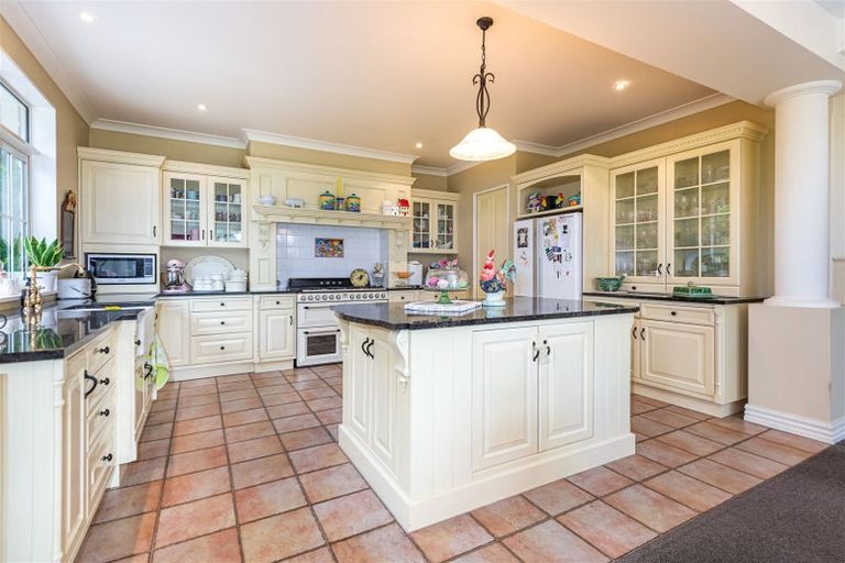 Photo of property in 10 Meeking Place, Aidanfield, Christchurch, 8025