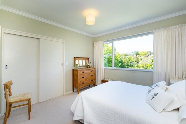 Photo of property in 43 Muritai Crescent, Havelock North, 4130