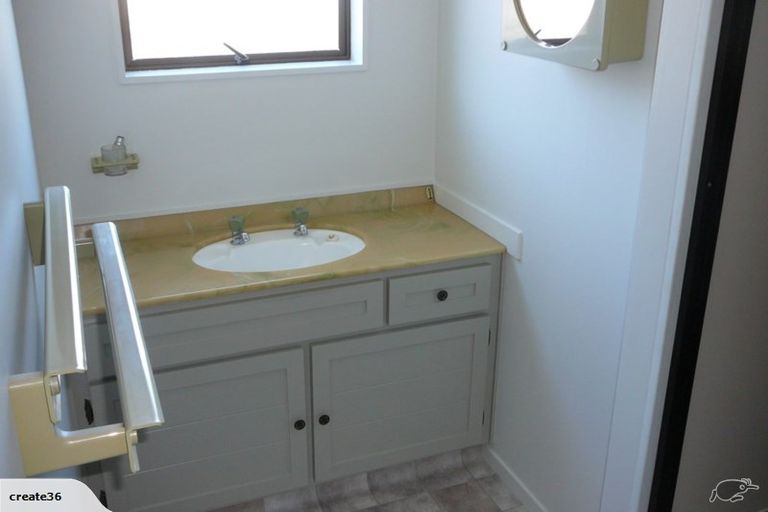 Photo of property in 24a Goods Road, Otumoetai, Tauranga, 3110