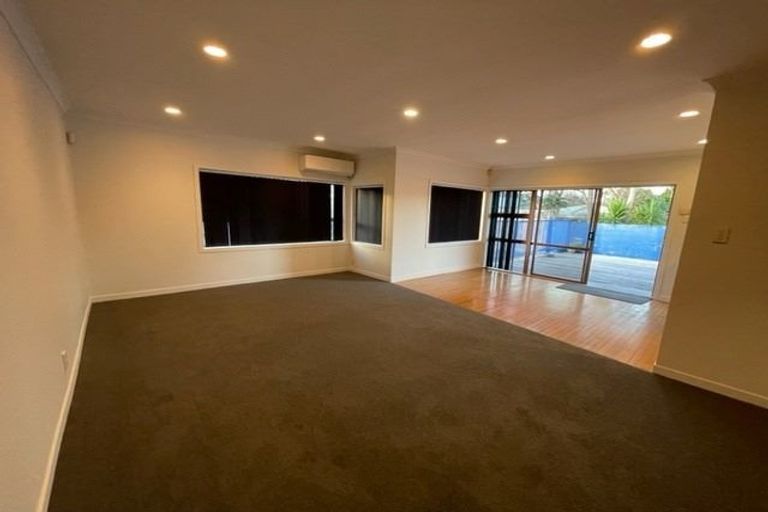 Photo of property in 6 Marr Road, Manurewa, Auckland, 2102
