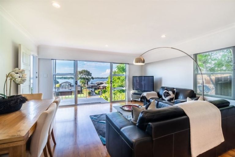 Photo of property in 1/14 Lake View Road, Takapuna, Auckland, 0622