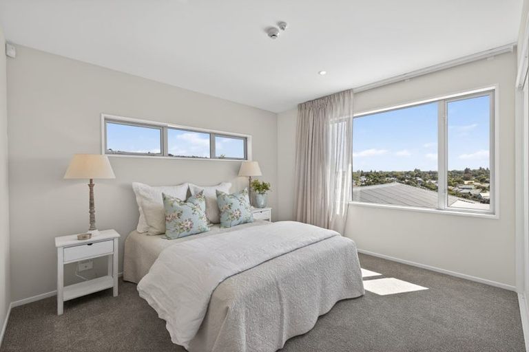 Photo of property in 124a Centaurus Road, Huntsbury, Christchurch, 8022