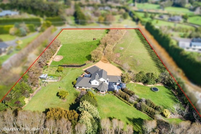 Photo of property in 165 Valley Views, Fitzherbert, Palmerston North, 4472