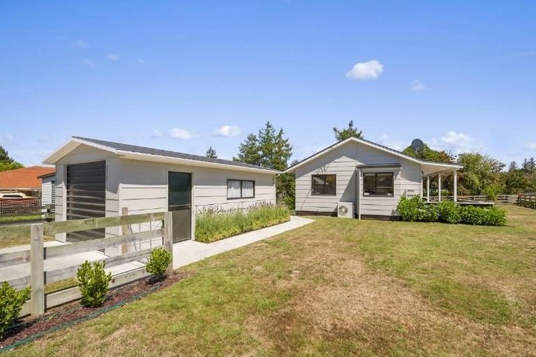Photo of property in 10 Antonia Place, Kinloch, Taupo, 3377