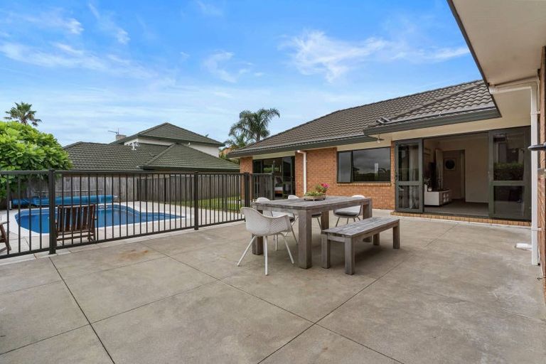 Photo of property in 36a Westerham Drive, Dannemora, Auckland, 2016