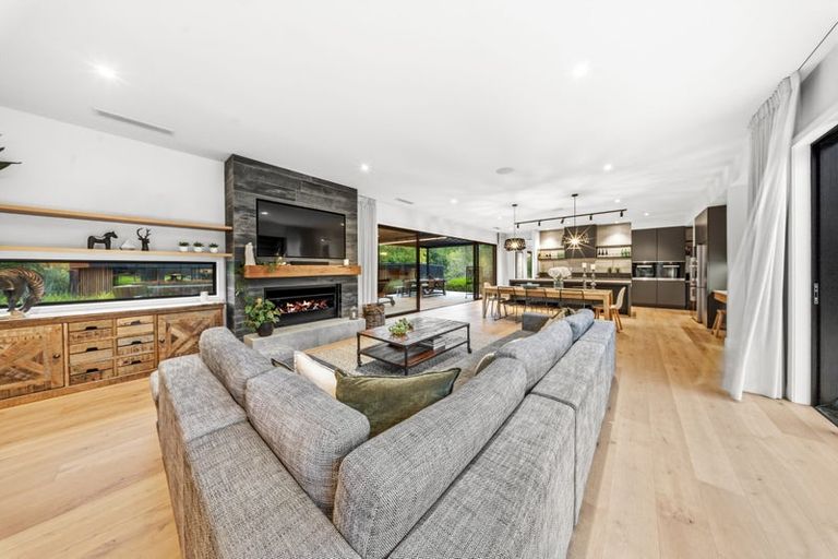 Photo of property in 45 Three Oaks Drive, Dairy Flat, Albany, 0794