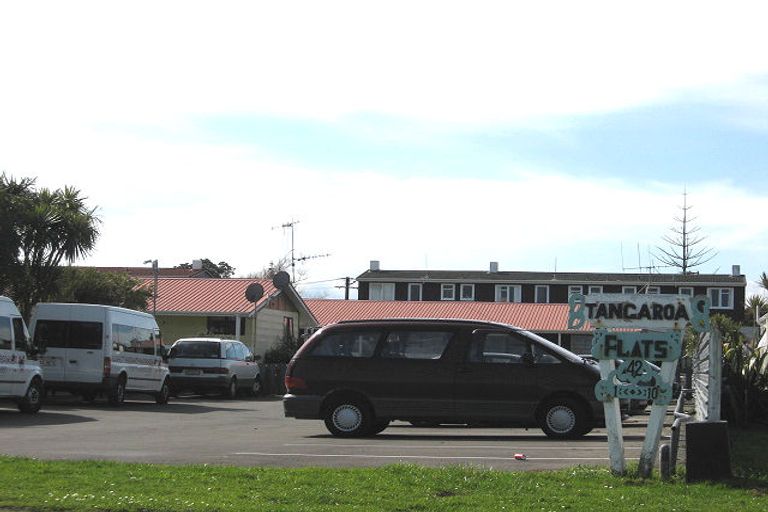 Photo of property in 42 Hinau Street, Castlecliff, Wanganui, 4501