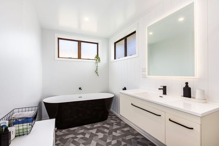 Photo of property in 84 Wilkie Crescent, Naenae, Lower Hutt, 5011