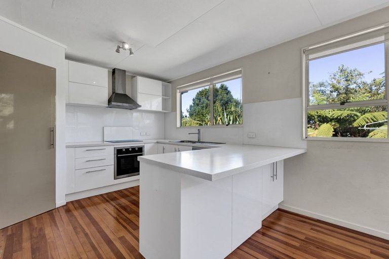 Photo of property in 52 Belair Avenue, Blagdon, New Plymouth, 4310