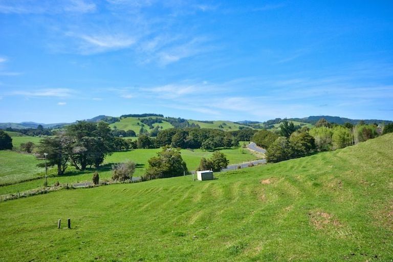 Photo of property in 83 Tomarata Valley Road, Wellsford, 0974