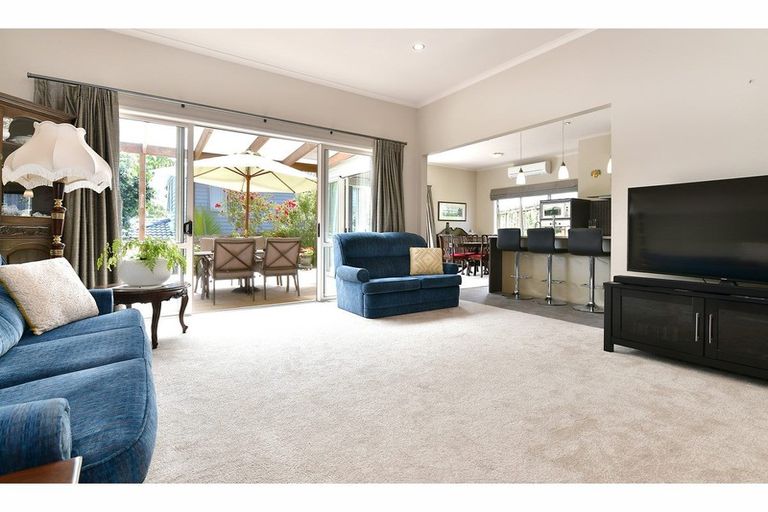 Photo of property in 34 Driftwood Drive, Red Beach, 0932