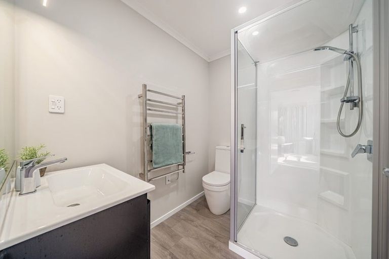 Photo of property in 52 Mawai Hakona Drive, Wallaceville, Upper Hutt, 5018