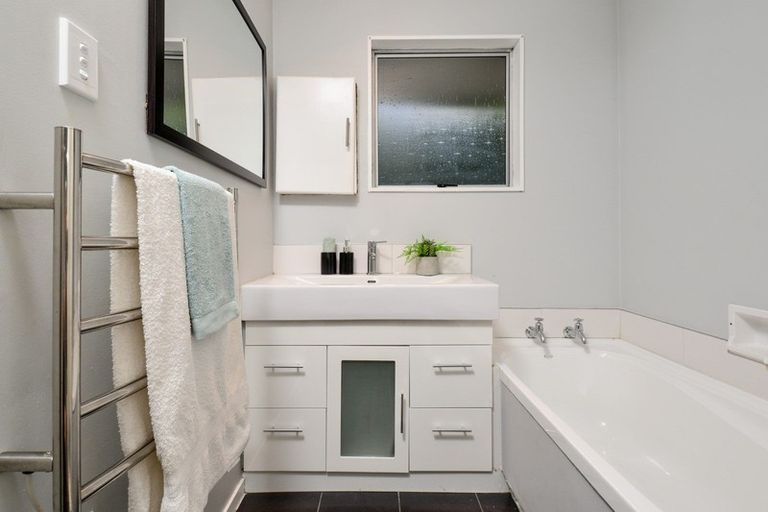 Photo of property in 26 Elmwood Crescent, Pukete, Hamilton, 3200