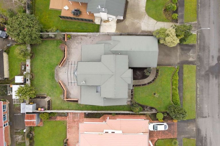 Photo of property in 27 Kilkenny Place, Fitzherbert, Palmerston North, 4410