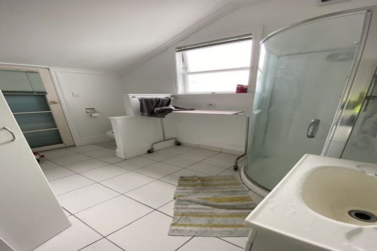 Photo of property in 16 Austin Street, Mount Victoria, Wellington, 6011