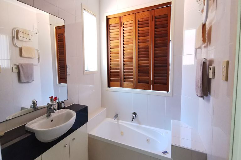 Photo of property in 66 Nautilus Drive, Gulf Harbour, Whangaparaoa, 0930