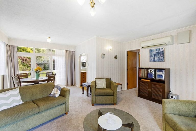 Photo of property in 170 George Street, Stokes Valley, Lower Hutt, 5019