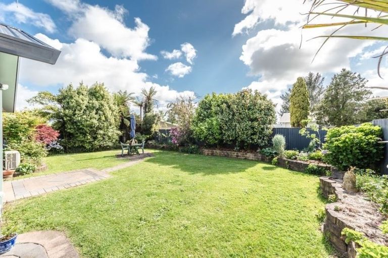 Photo of property in 35 Mardon Road, Enderley, Hamilton, 3214