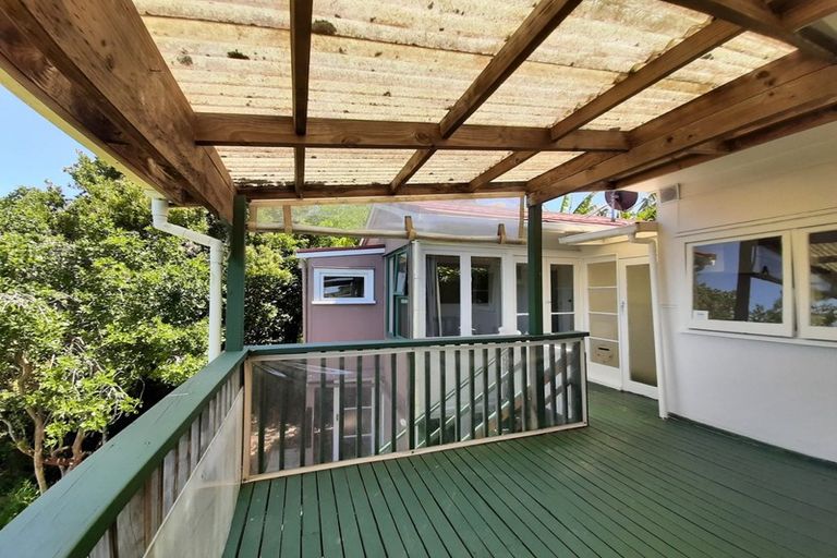 Photo of property in 80 Arran Road, Browns Bay, Auckland, 0630