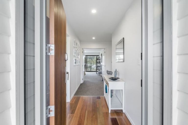 Photo of property in 4 Penney Rise, Matakana, 0985