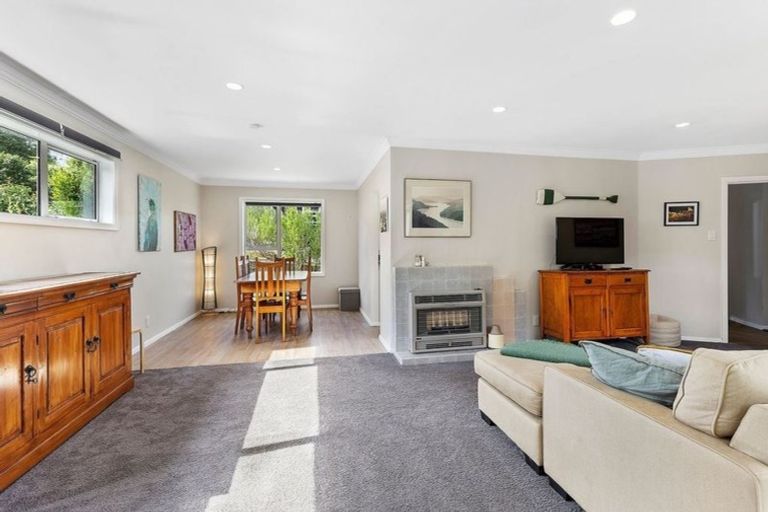 Photo of property in 6 Roy Street, Tawa, Wellington, 5028