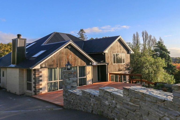 Photo of property in 16a Hackthorne Road, Cashmere, Christchurch, 8022