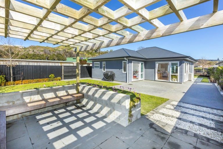 Photo of property in 9 Don Griffin Grove, Trentham, Upper Hutt, 5018