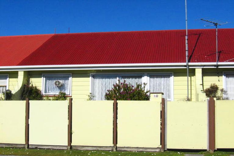 Photo of property in 10 Ngarimu Street, Greymouth, 7805