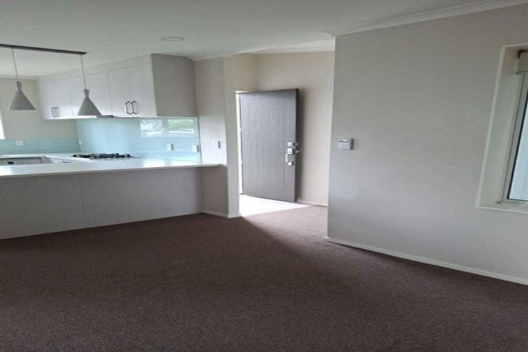 Photo of property in 20 Saddleback Crescent, Papakura, 2110