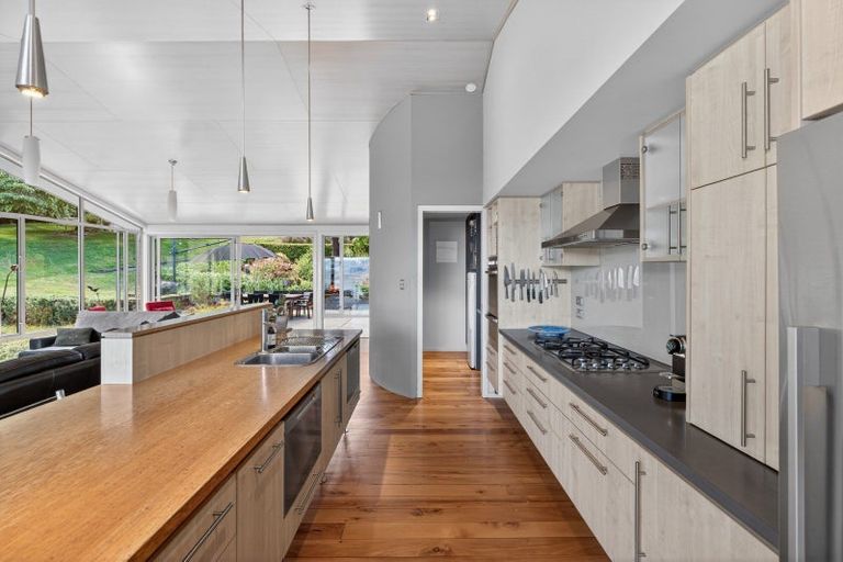 Photo of property in 52 Kirimoko Crescent, Wanaka, 9305