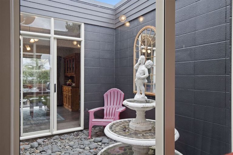 Photo of property in 6 Park Estate Road, Rosehill, Papakura, 2113