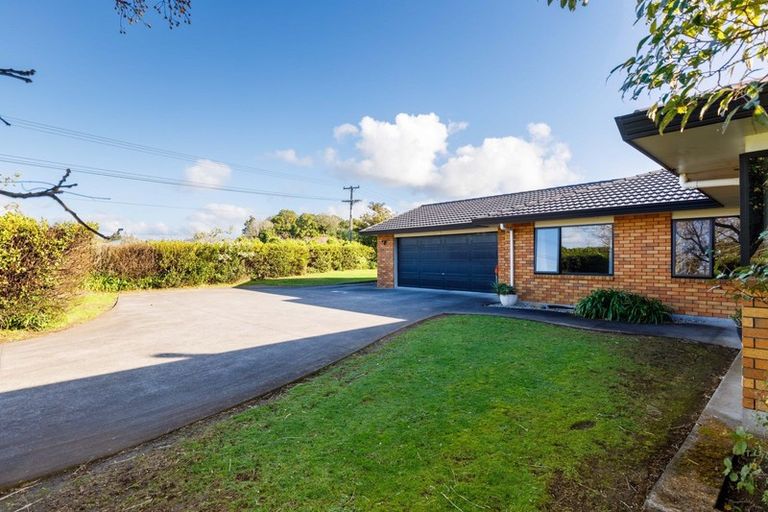 Photo of property in 395 Manutahi Road, Lepperton, New Plymouth, 4373