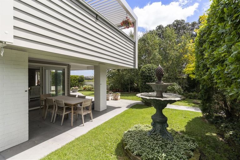 Photo of property in 1 Seacliffe Avenue, Belmont, Auckland, 0622