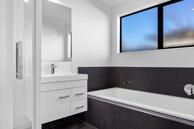 Photo of property in 25 Prestons Park Drive, Marshland, Christchurch, 8083