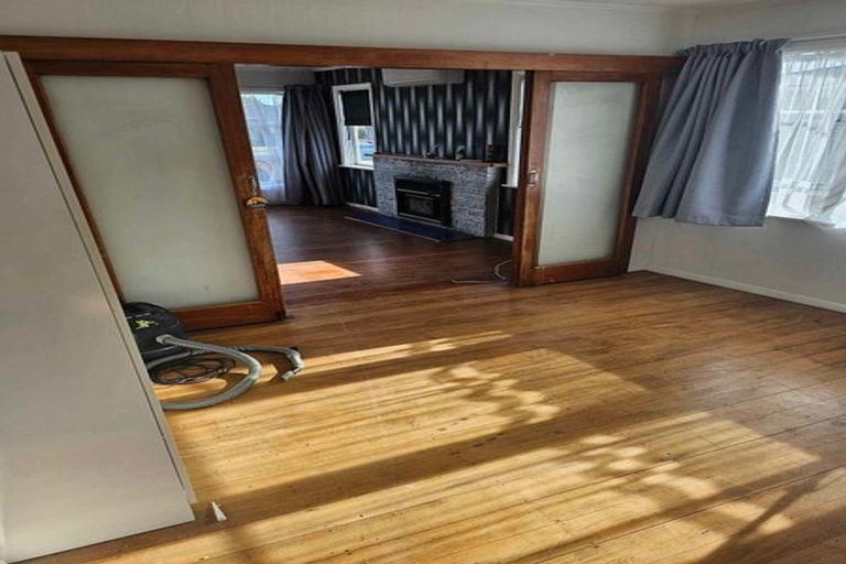 Photo of property in 42 Graham Street, Levin, 5510