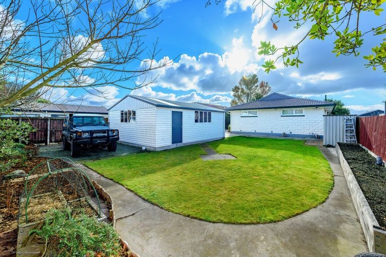 Photo of property in 76 Wingate Street, Redwood, Christchurch, 8051