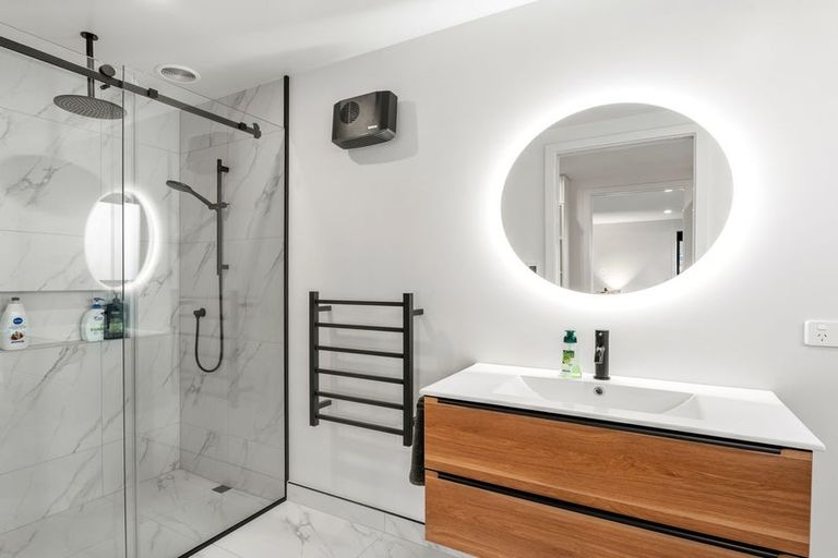 Photo of property in 3 Tomtit Crescent, Lake Hawea, Wanaka, 9382