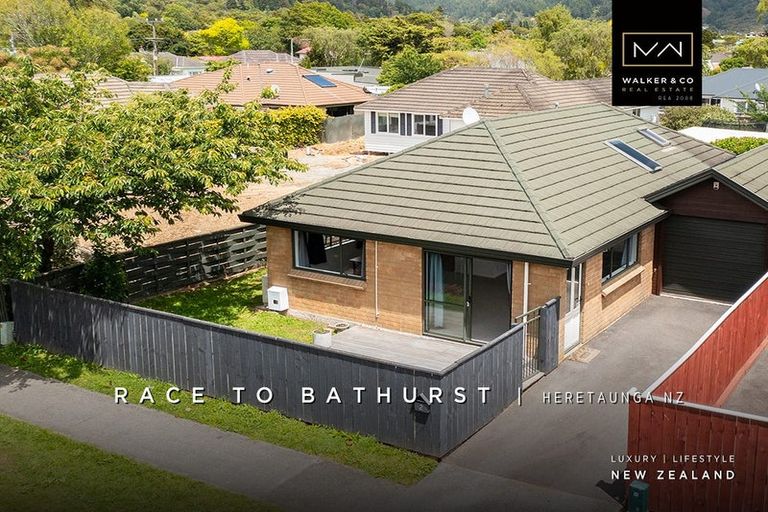 Photo of property in 2 Bathurst Street, Heretaunga, Upper Hutt, 5018