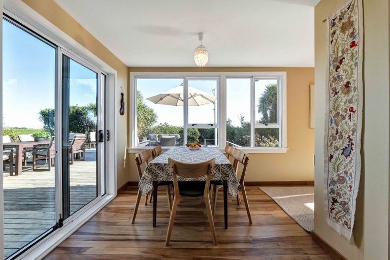 Photo of property in 7091 South Road, Warea, New Plymouth, 4381