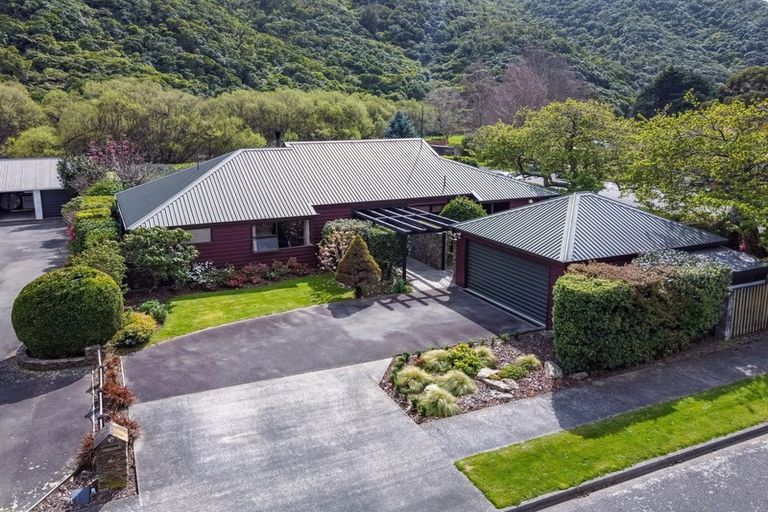 Photo of property in 20 The Anchorage, Waikawa, Picton, 7220