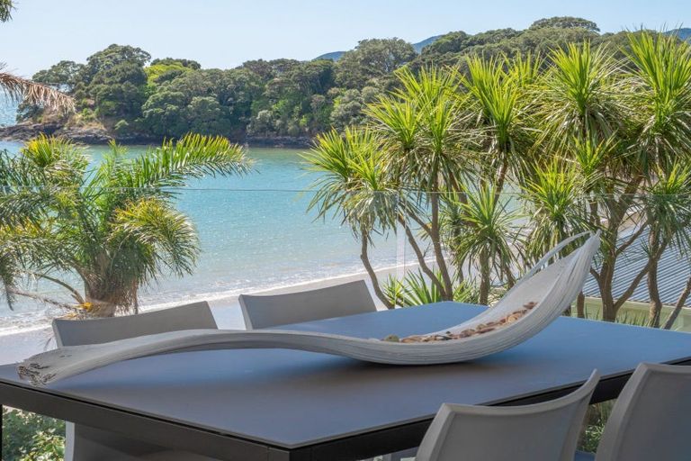 Photo of property in 21 Kupe Road, Coopers Beach, 0420